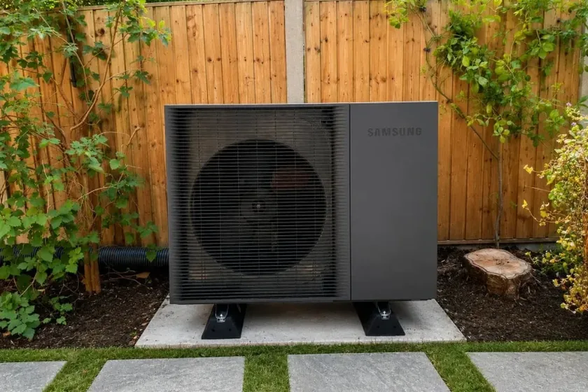 Samsung monobloc air source heat pump in Leytonstone E11