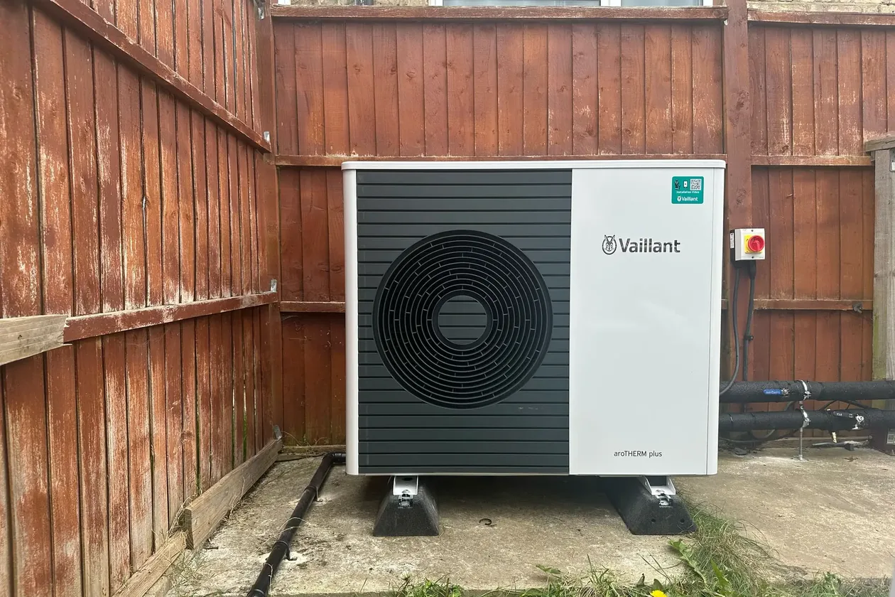 Vaillant aroTHERM plus air source heat pump in Neasden NW10